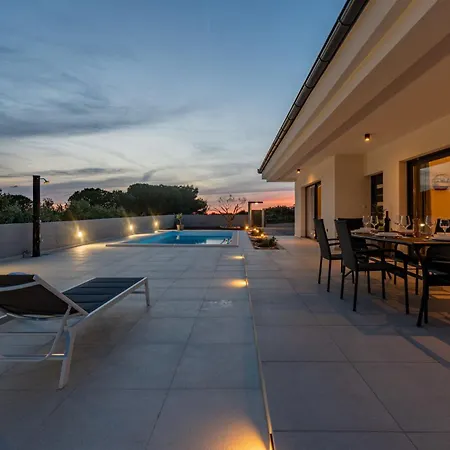 ヴィラ Miki Zadarvillas