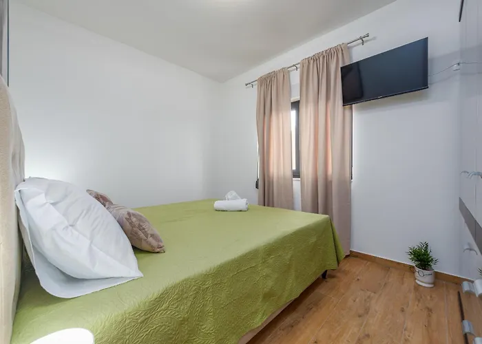 Miki Zadarvillas Villa