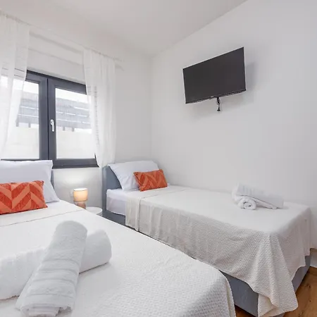 Вилла Miki Zadarvillas